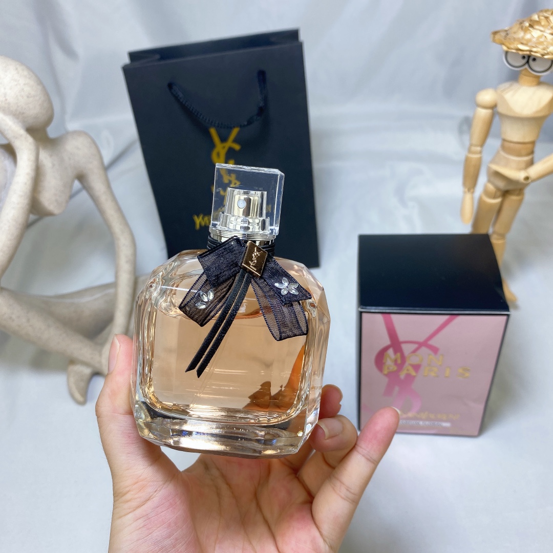 Saint Laurent perfume